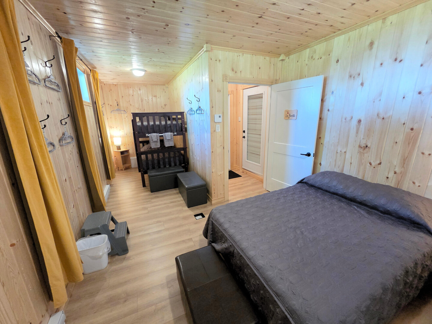 Chambre no 10 : La Fiesta (sous-sol)
